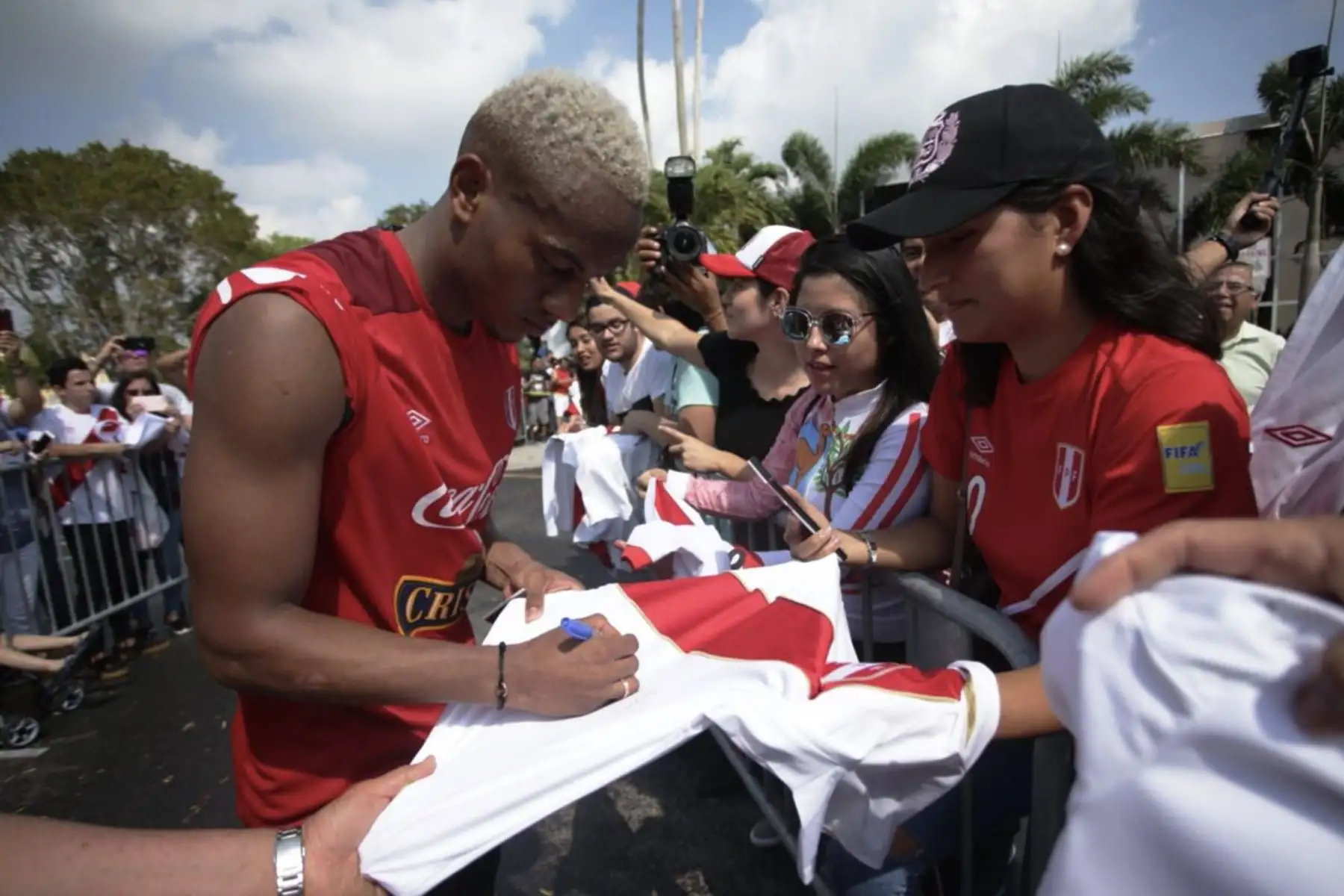 La selección peruana realizó su segundo entrenamiento en Fort Lauderdale, Miami, bajo las órdenes del técnico Ricardo Gareca. Foto: ANDINA/Twiter FPF.