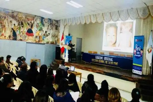 Capacitaciones se realizó en el taller “Reunión técnica de información para la respuesta rápida frente al brote de sarampión en la región Puno”.