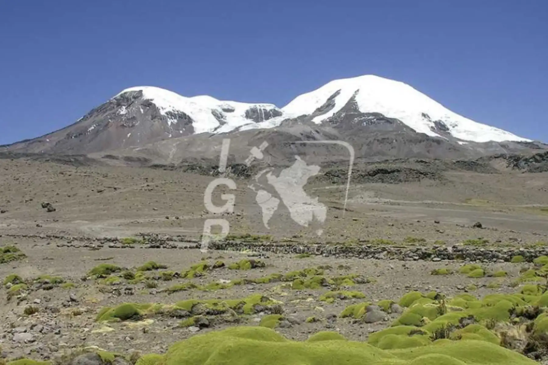 El Instituto Geofísico del Perú (IGP) pondrá en funcionamiento, en los próximos dos años, cinco estaciones sísmicas en tiempo real sobre y alrededor del volcán Coropuna, además de una videocámara científica para realizar el monitoreo visual del coloso que es también un nevado.
