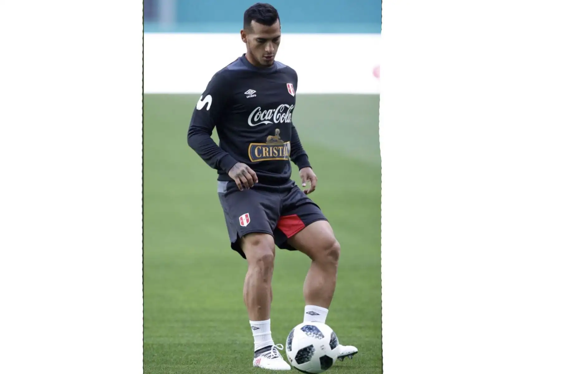 Selección peruana llegó al Hard Rock Stadium para  su primera practica y el reconocimiento de campo.Foto:ANDINA/Twiter FPF
