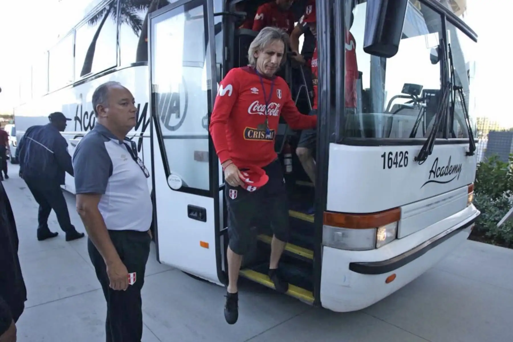 Selección peruana llegó al Hard Rock Stadium para  su primera practica y el reconocimiento de campo.Foto:ANDINA/Twiter FPF