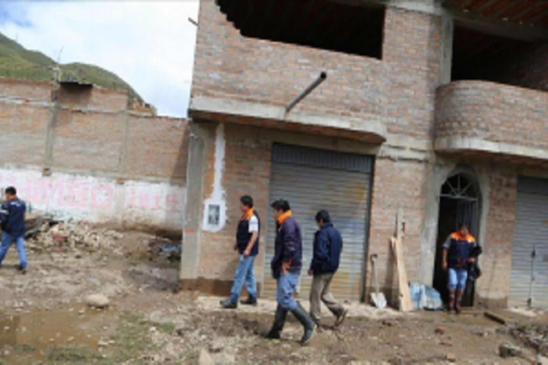 Huancavelica: lluvias, huaicos y granizada causan daños en viviendas y cultivos