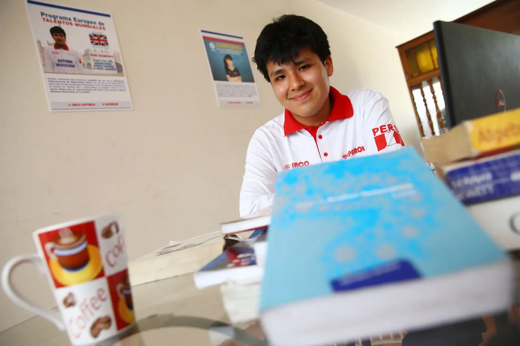 El peruano Raúl Alcántara ganó una beca para estudiar en el prestigioso Instituto Tecnológico de Massachusetts (MIT), en Estados Unidos. Foto: ANDINA/Melina Mejía.