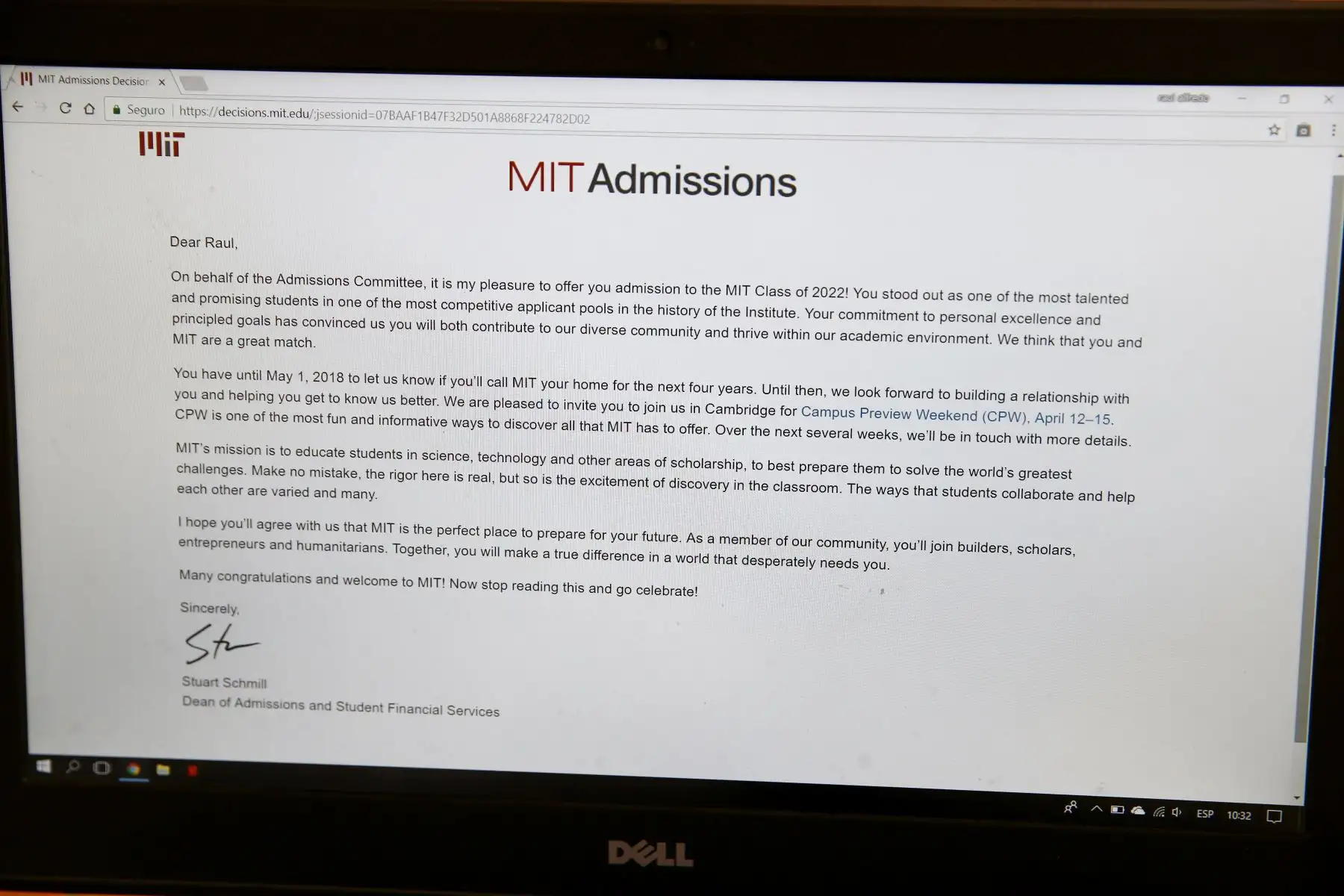 Esta es la carta con la que el Instituto Tecnológico de Massachusetts le anuncia a Raúl que fue aceptado como uno de sus ilustres estudiantes. Foto: ANDINA/Melina Mejía.