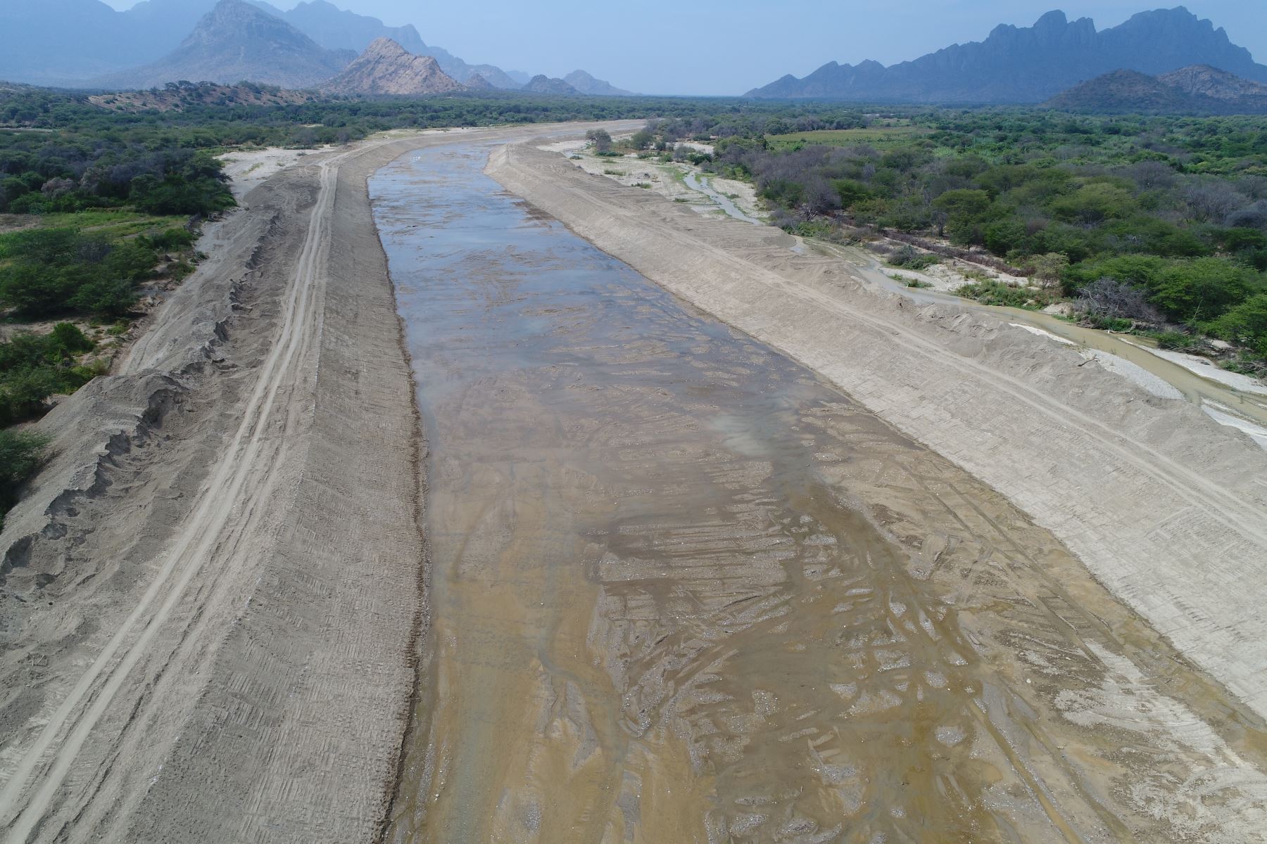 Culminan trabajos de descolmatación en el tramo II del río Olmos.Foto:  ANDINA/Difusión