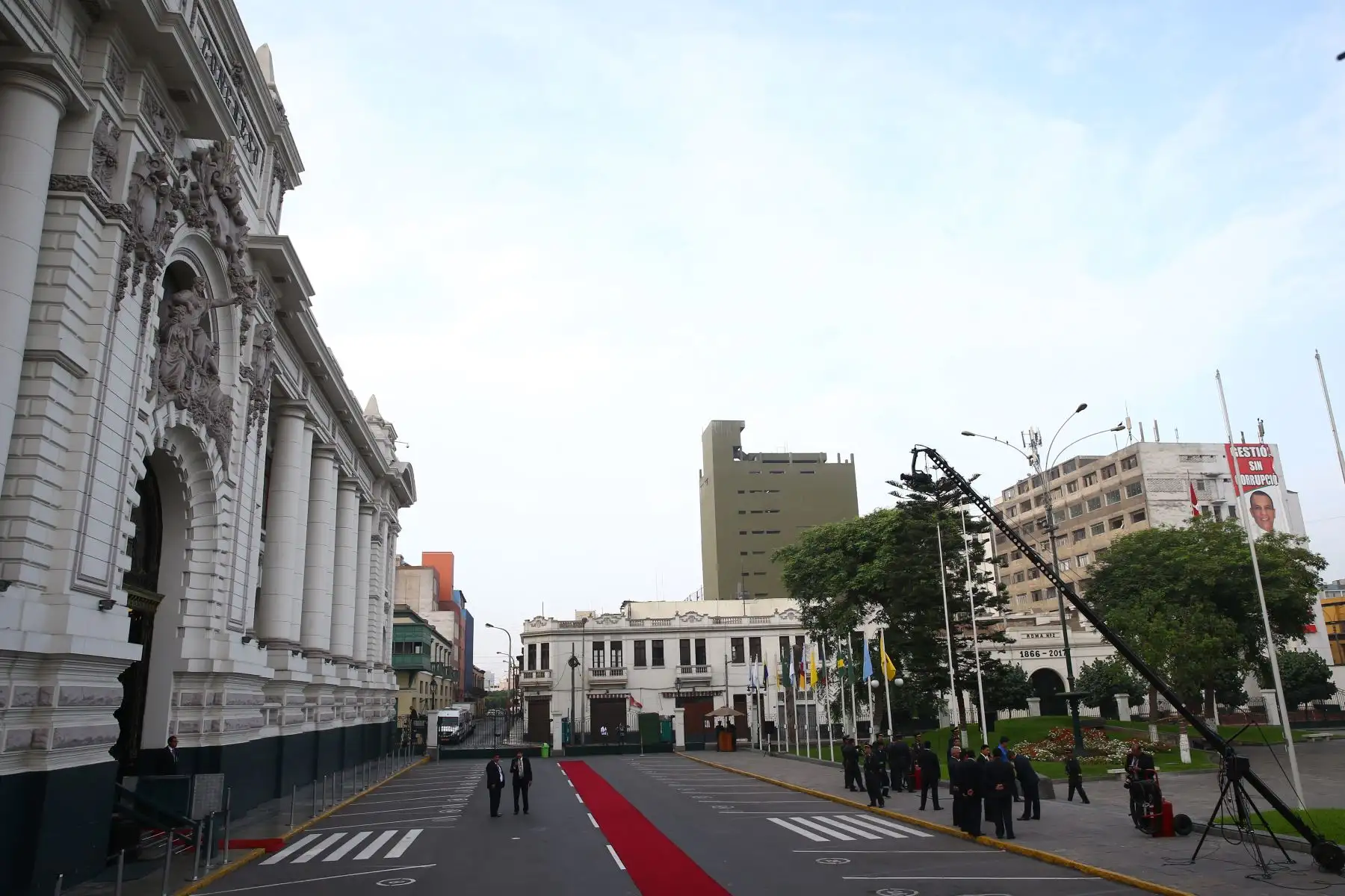 Congreso se prepara para recibir a Martín Vizcarra, quien jurará como Presidente de la República. Foto: ANDINA/Melina Mejía.
