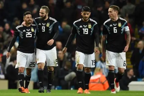 Argentna no sintió la falta de Messi y derrotó a Italia
