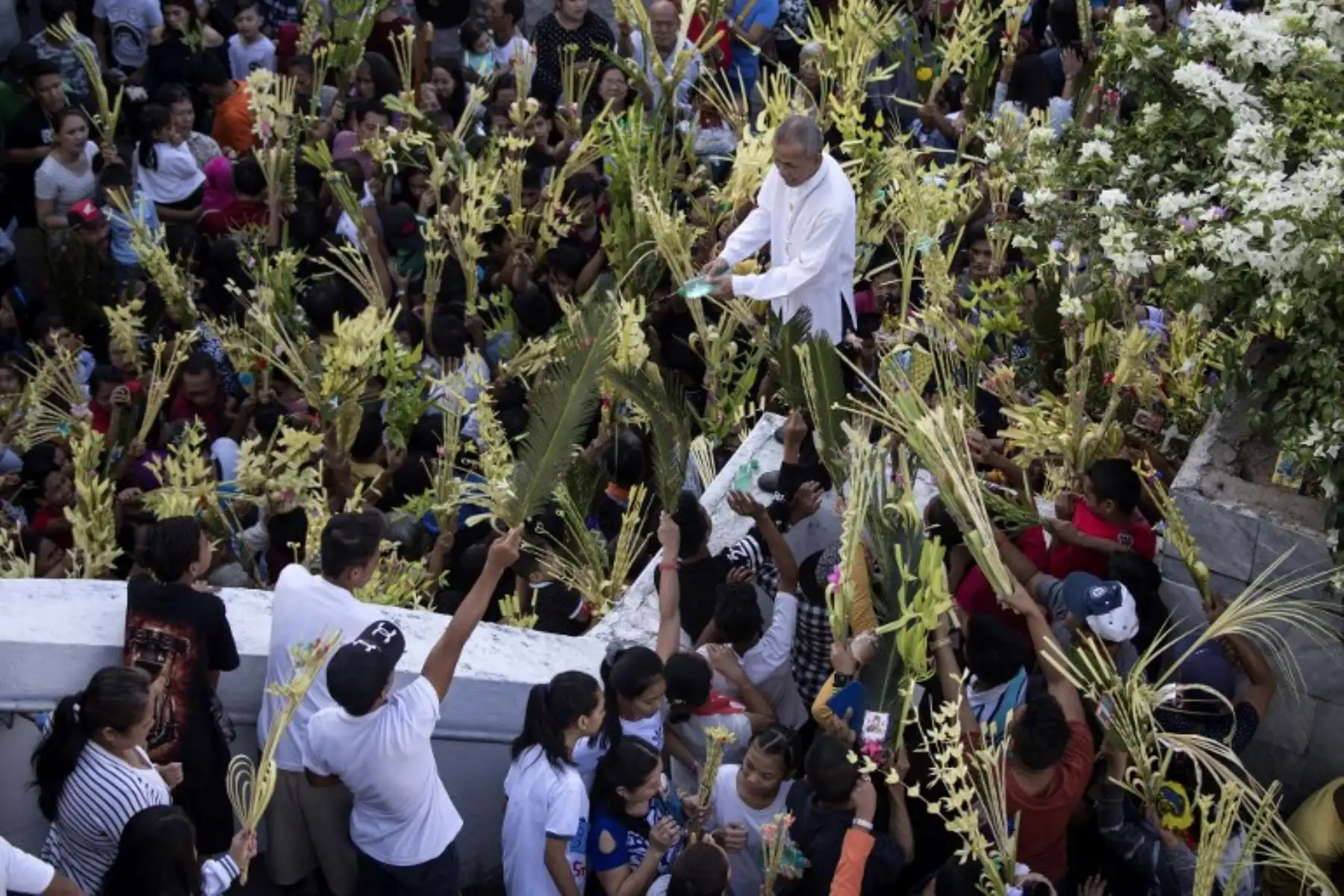 Celebraciones del Domingo de Ramos en la iglesia de Nuestra Señora de Lourdes en Bulacan, Manila.Foto:AFP
