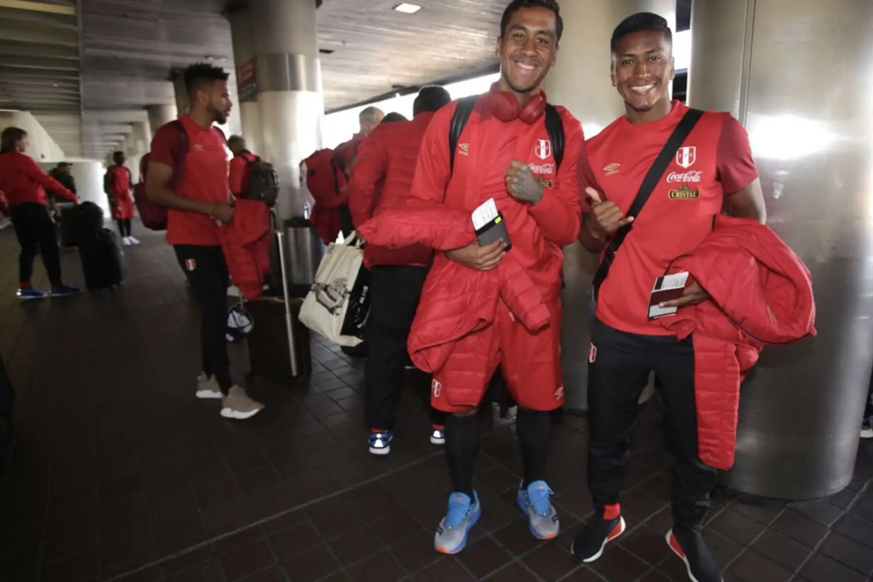 Selección peruana de fútbol viaja a Nueva York para jugar un partido amistoso con su similar de Islandia. Foto: Twitter/FPF.