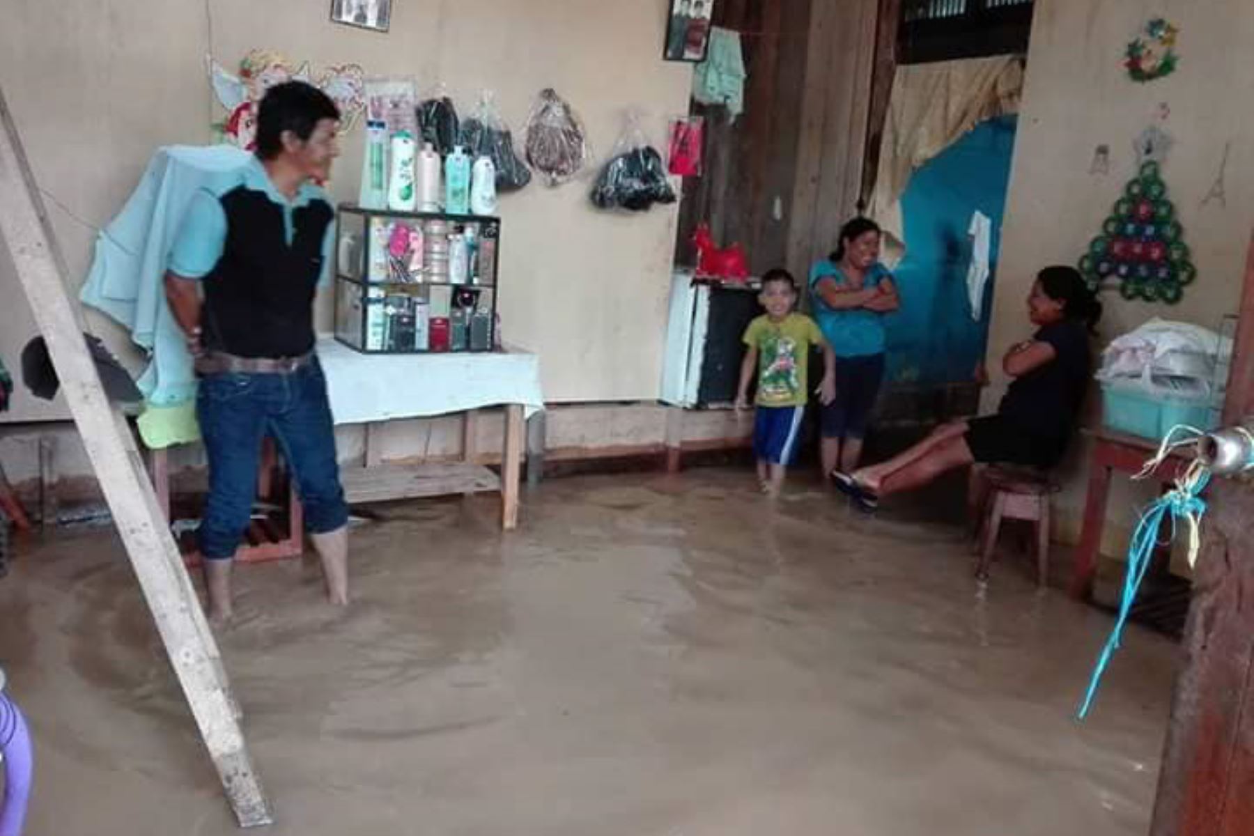 Colapso de alcantarilla afecta a más de 20 casas en Yurimaguas, en Loreto. ANDINA