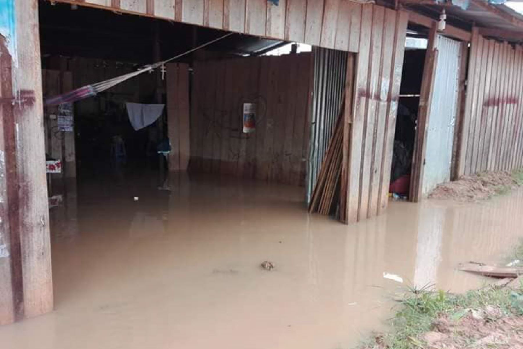 El río  Shanusi se desbordó en Yurimaguas a causa de las intensas lluvias. ANDINA