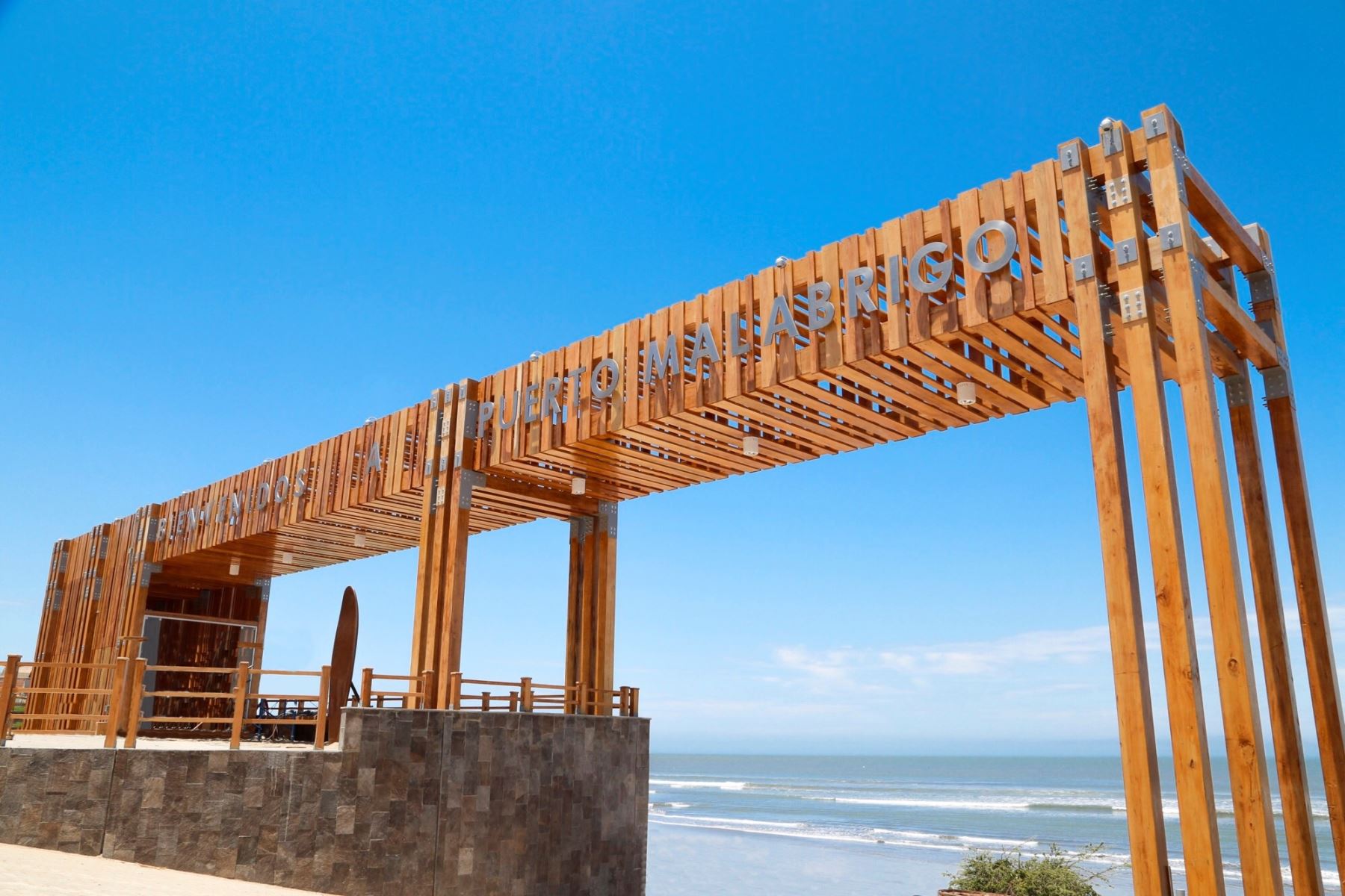 Puerto Malabrigo, en La Libertad, mejora su oferta turística con nuevo malecón. ANDINA/Difusión