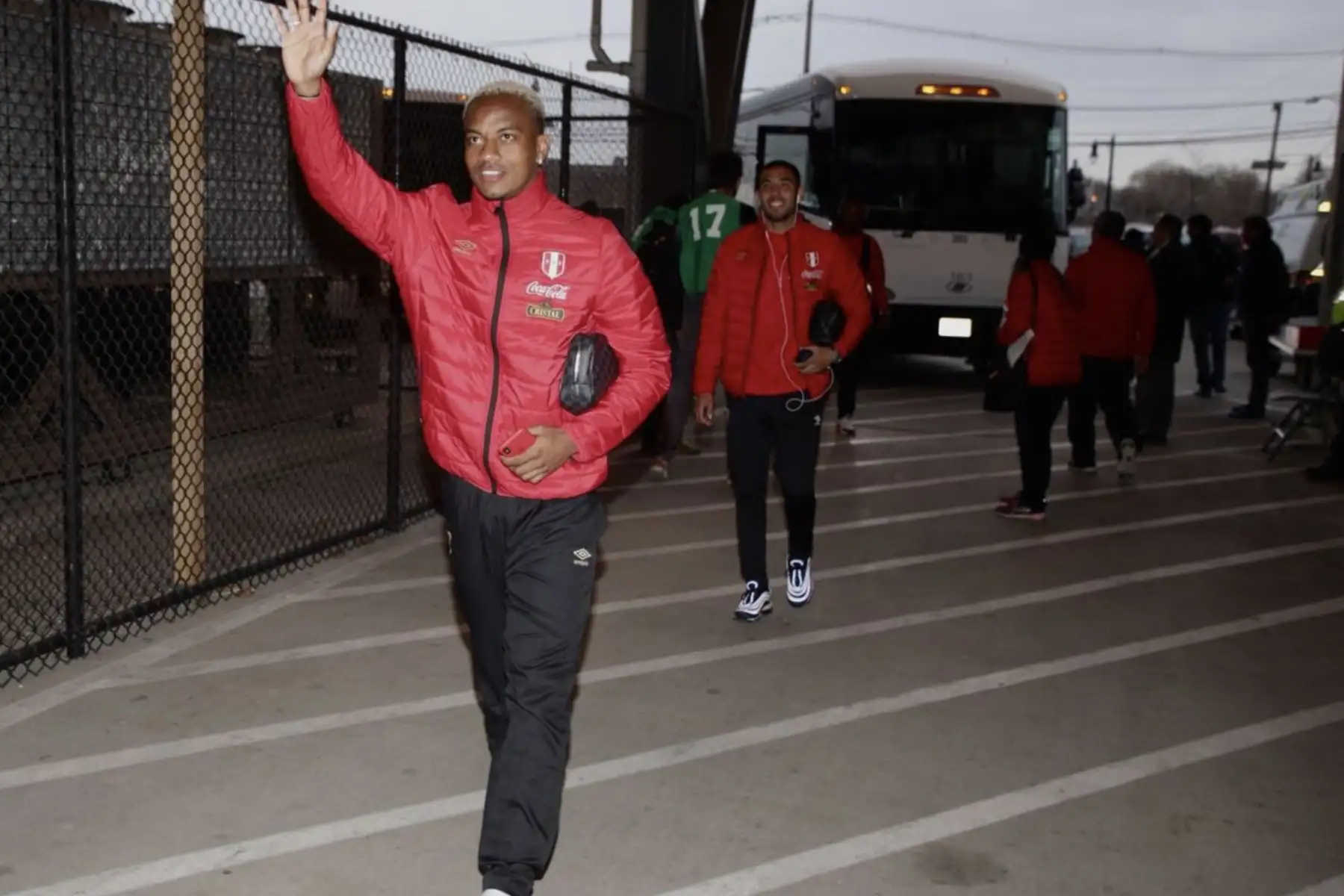 Selección peruana llega al estadio Red Bull Arena en Nueva Jersey. Foto: Twitter/ FPF