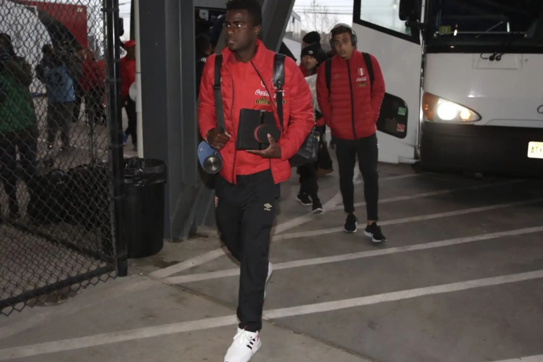 Selección peruana llega al estadio Red Bull Arena en Nueva Jersey. Foto: Twitter/ FPF
