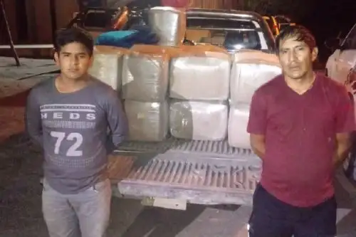 Los detenidos son el chofer  Wilber Muñoz Flores (27) y su acompañanteFoto:  Abed Laime Huamaní (21).