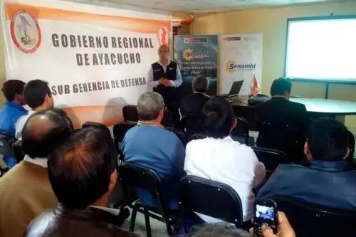 Funcionarios y especialistas en Gestión de Riesgos del Gobierno Regional de Ayacucho se capacitaron frente a los daños que causan las heladas y los friajes en la salud de la población, la agricultura y la ganadería de dicho departamento.