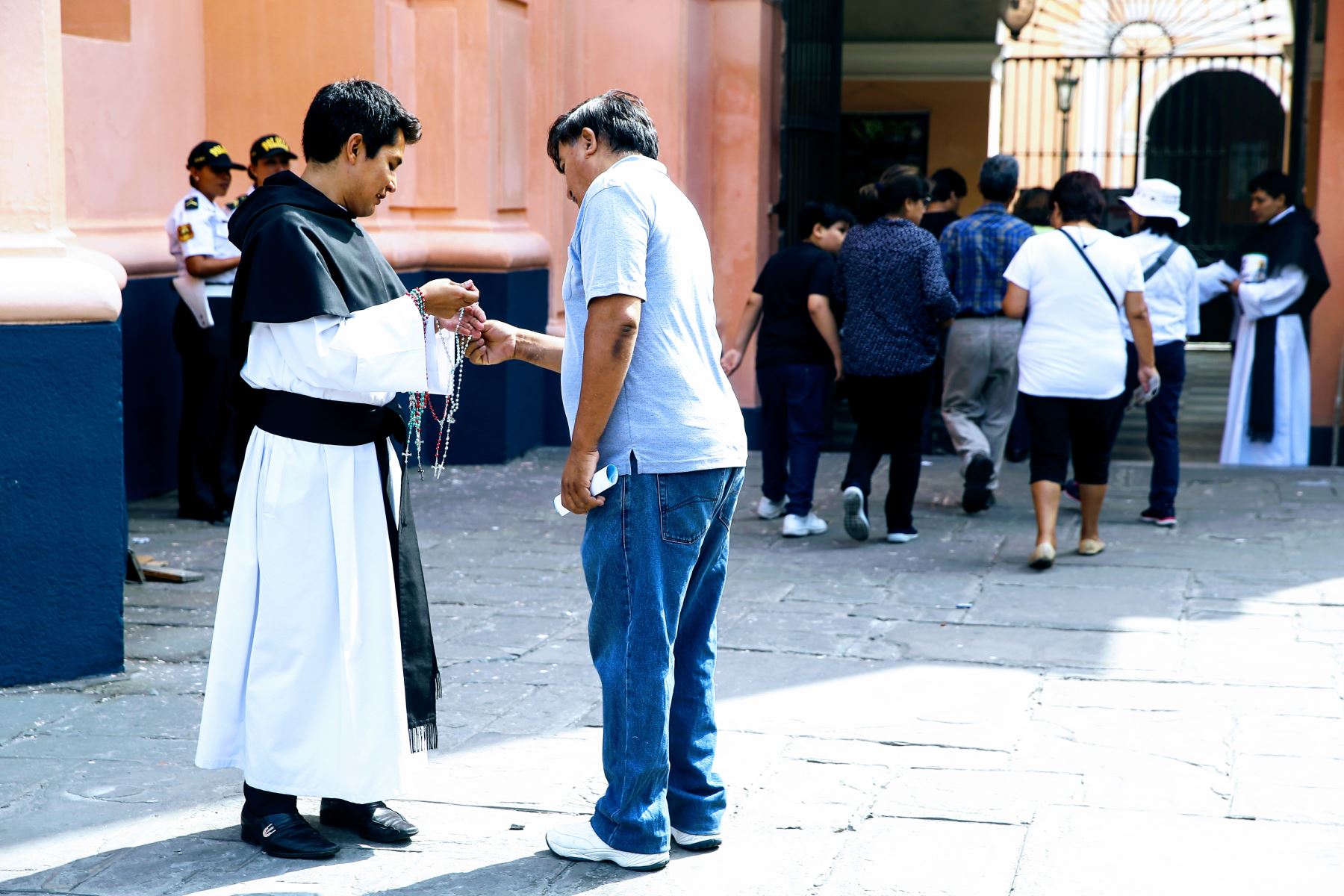 Masiva asistencia de fieles a las distintas iglesias de Lima por Semana Santa. Foto: ANDINA/Luis Iparraguirre