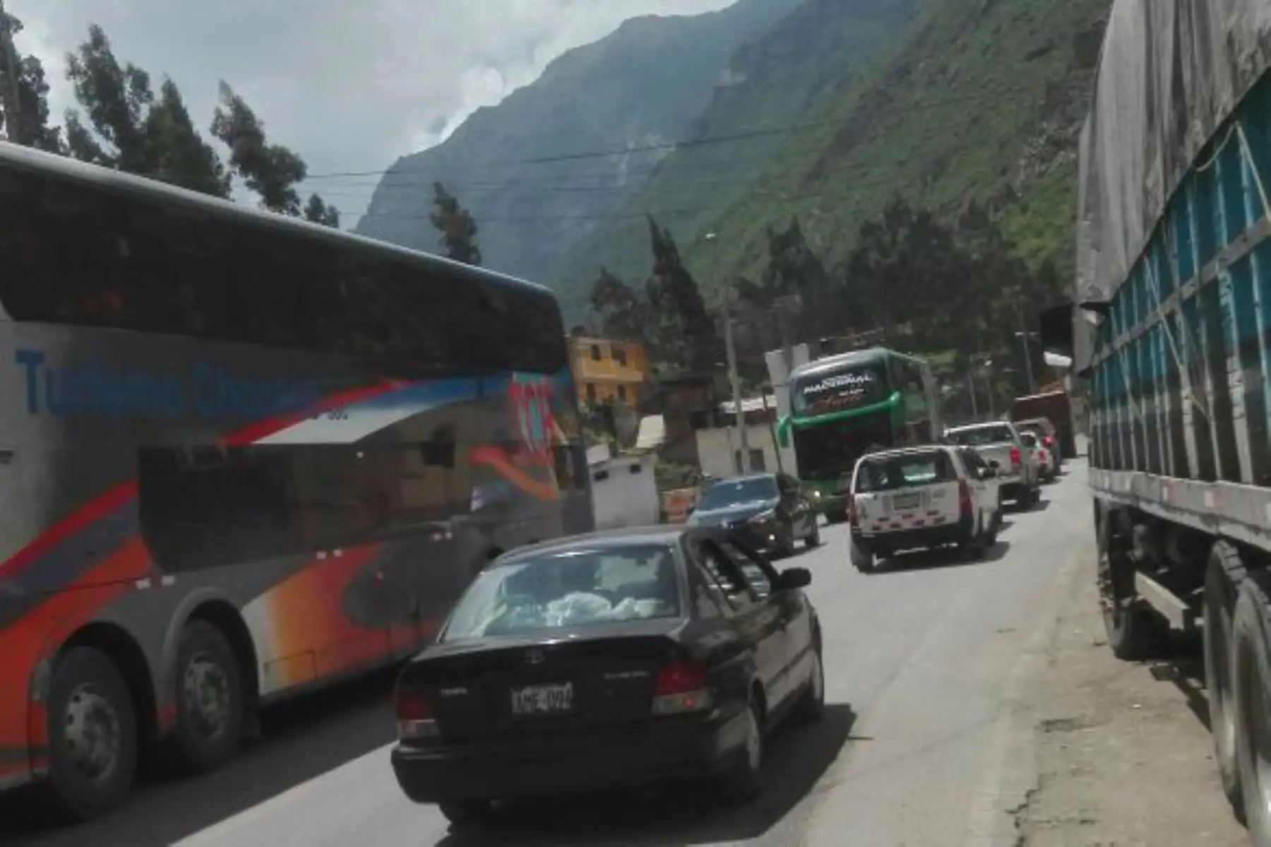 El MTC ejecuta obras en vías alternas para descongestionar tránsito en la carretera Central. ANDINA/Difusión