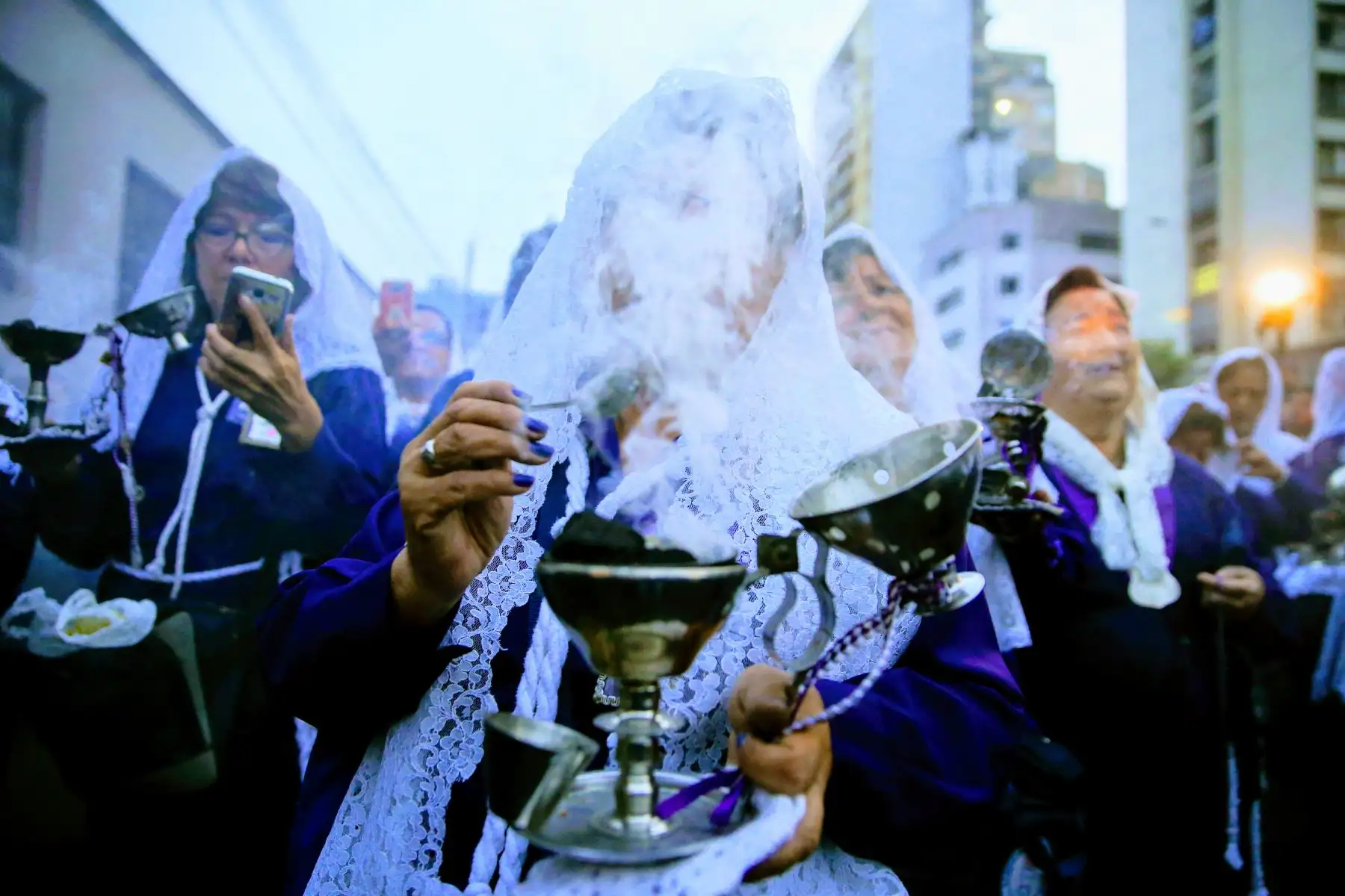 Recorrido del Señor de los Milagros por Semana Santa. Foto: ANDINA/Luis Iparraguirre.