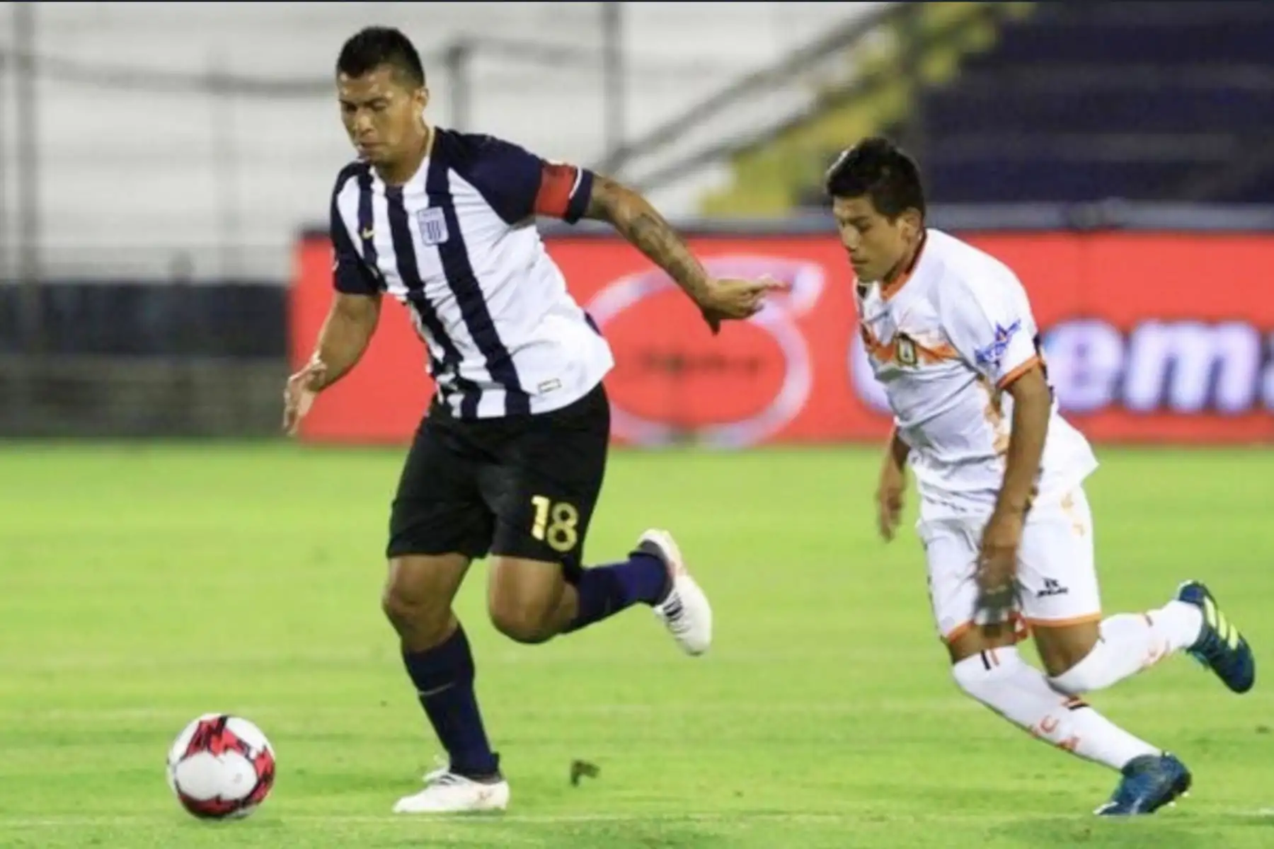 Alianza Lima ganó 3-1 a Ayacucho FC, en el estadio Alejandro Villanueva. Foto: ANDINA/Twiter CAL.