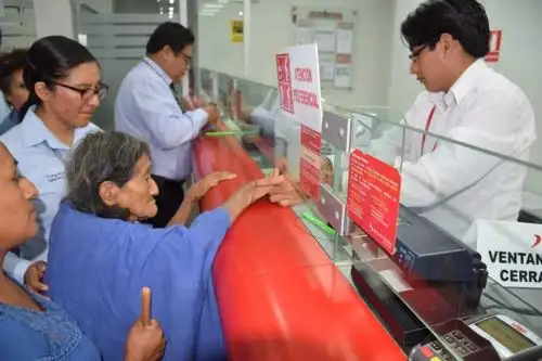La mujer asháninka más longeva del distrito de Coviriali, en el departamento de Junín, es Enriqueta Shumpate Patiancuri, quien a sus 105 años cobró por primera vez la subvención económica del Programa Nacional de Asistencia Solidaria-Pensión 65 y también estrenó su DNI, mediante el cual pudo convertirse en usuaria del programa social.