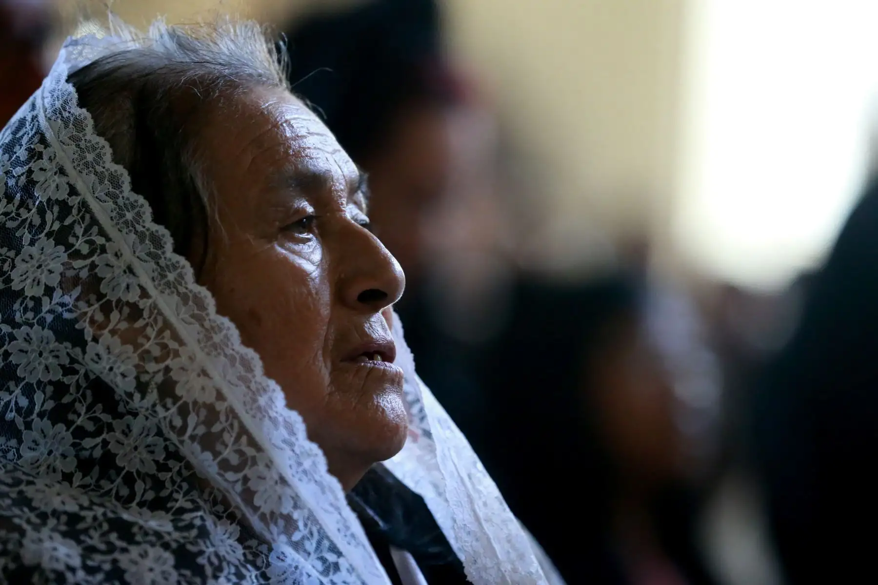 Fieles asisten a la misa  de domingo de Pascua y procesión por la resurrección de Jesucristo.Foto:ANDINA/Norman Córdova