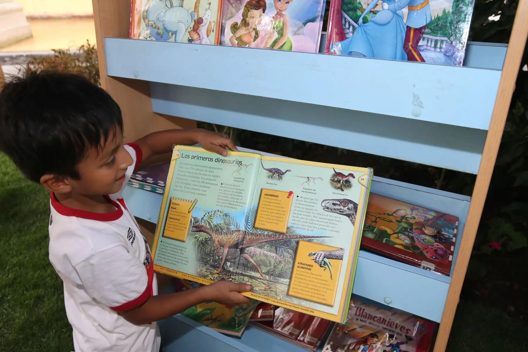 Actividades culturales por el día Internacional del libro Infantil, organizado por la biblioteca Nacional  Foto: ANDINA/Norman Córdova