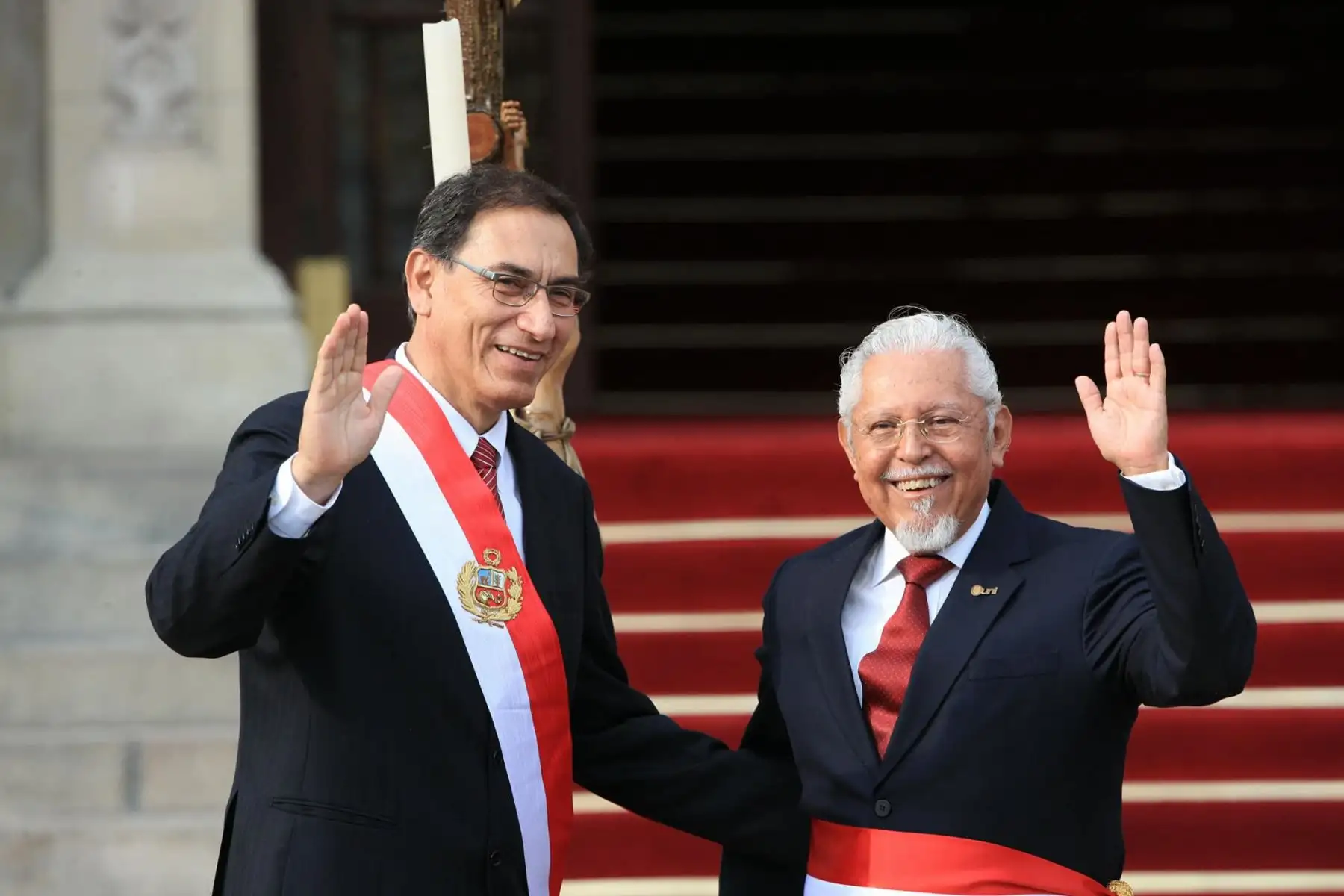 Presidente Martín Vizcarra juramentó a Javier Román Piqué del Pozo como ministro de Vivienda, Construcción y Saneamiento. Foto: ANDINA/Dante Zegarra.