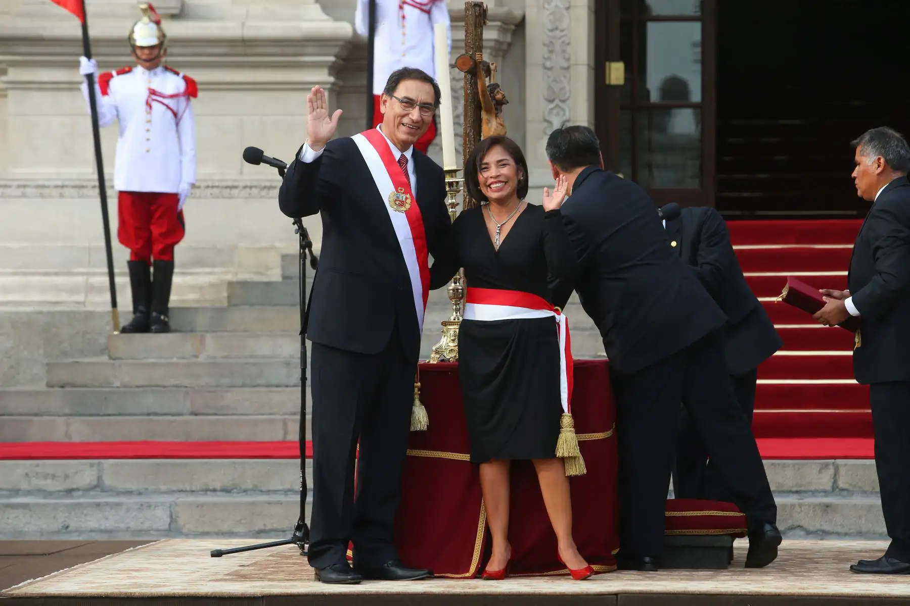 Presidente Martín Vizcarra tomo juramento a Patricia Balbuena Palacios, como Ministra de Cultura. Foto: ANDINA/ Dante Zegarra.
