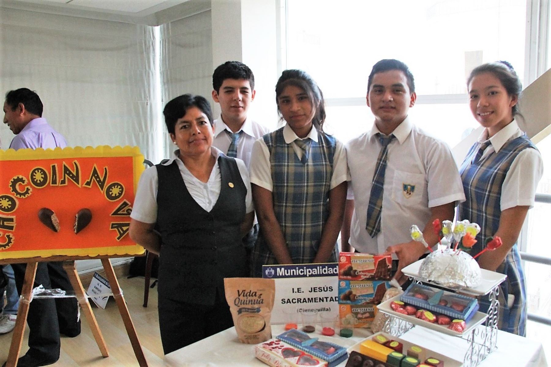Estudiantes emprendedores de Lima fueron premiados con una pasantía en España. Foto: ANDINA/Difusión.