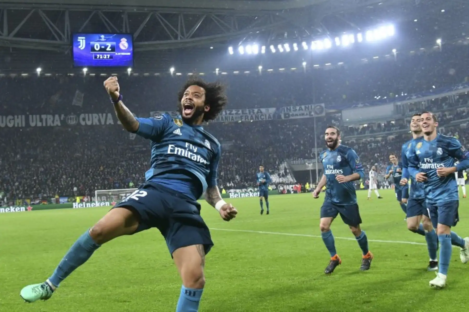 El defensor brasileño del Real Madrid Marcelo celebra después de anotar durante el partido de ida de cuartos de final de la UEFA Champions League.Foto:AFP