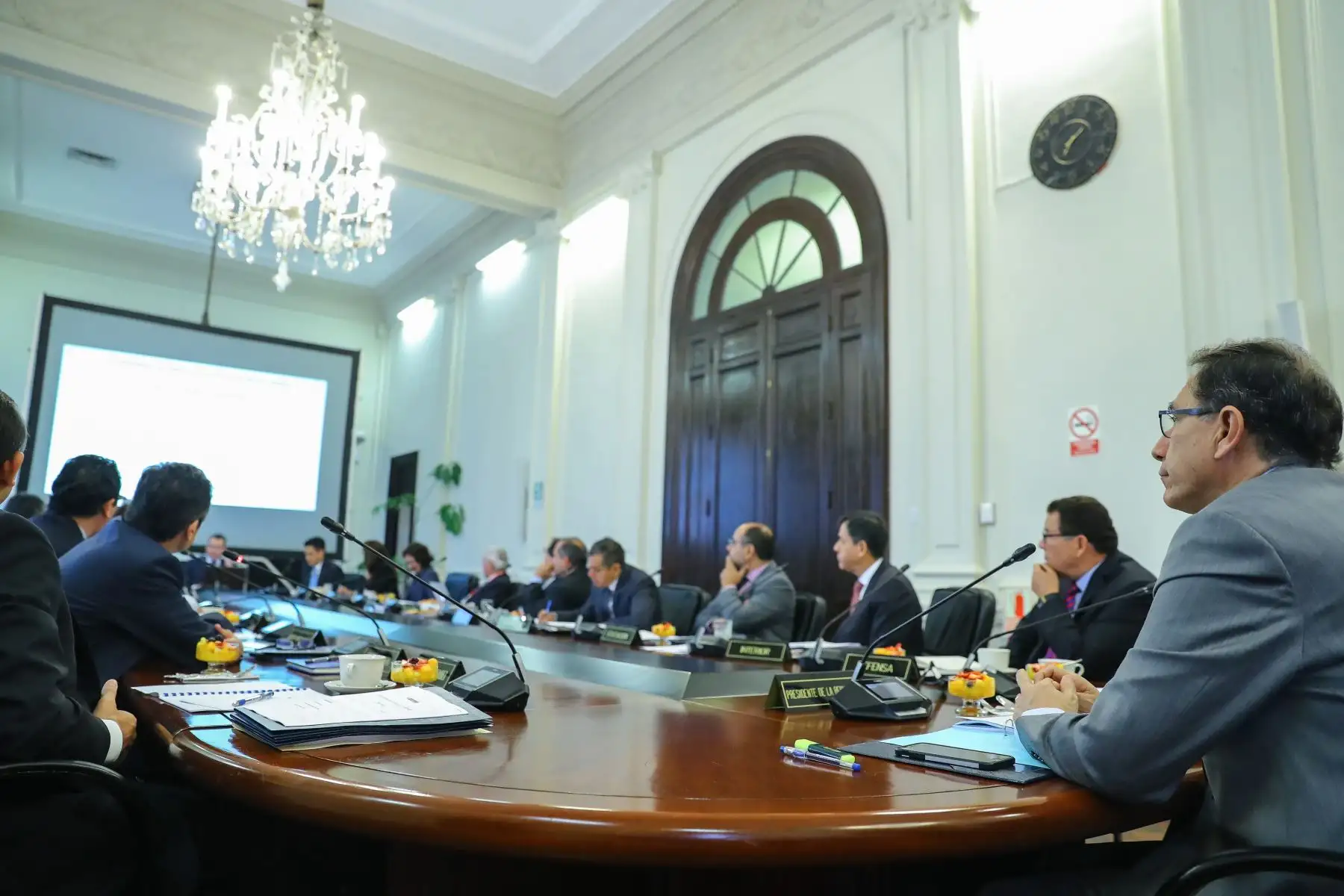 Presidente de la República, Martín Vizcarra, encabeza primera sesión del Consejo de Ministros. Foto: ANDINA/Prensa Presidencia.