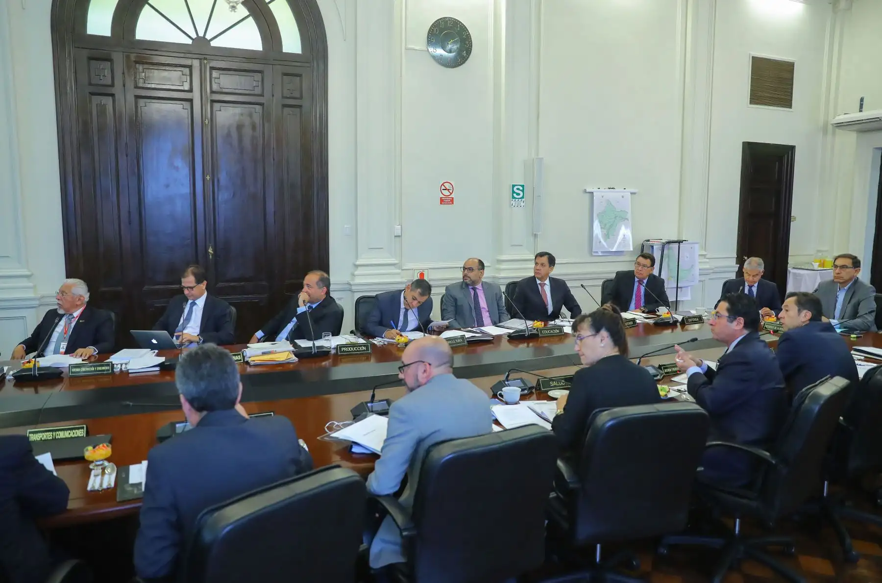 Presidente de la República, Martín Vizcarra, encabeza primera sesión del Consejo de Ministros. Foto: ANDINA/Prensa Presidencia.