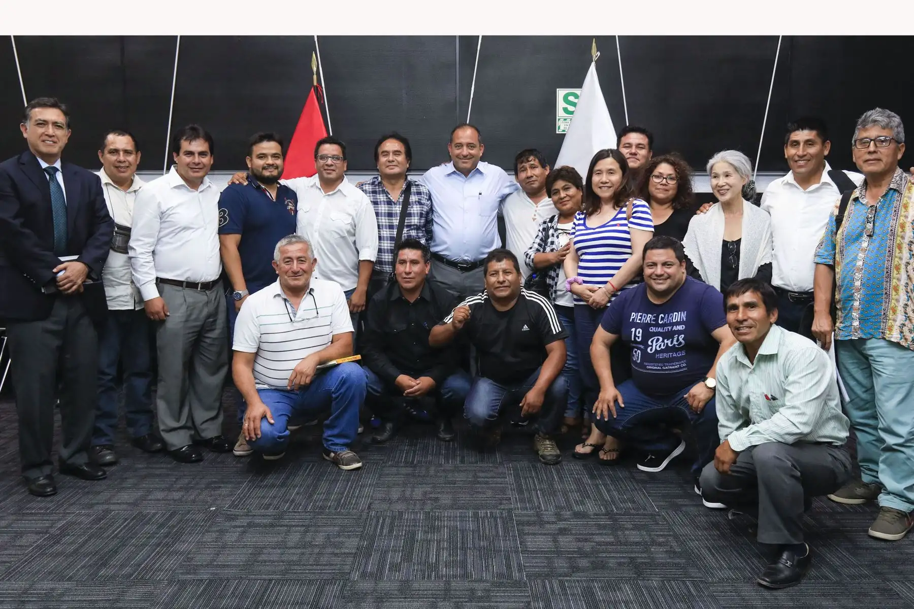 Ministro Daniel Córdova se reunió con dirigentes pesqueros.