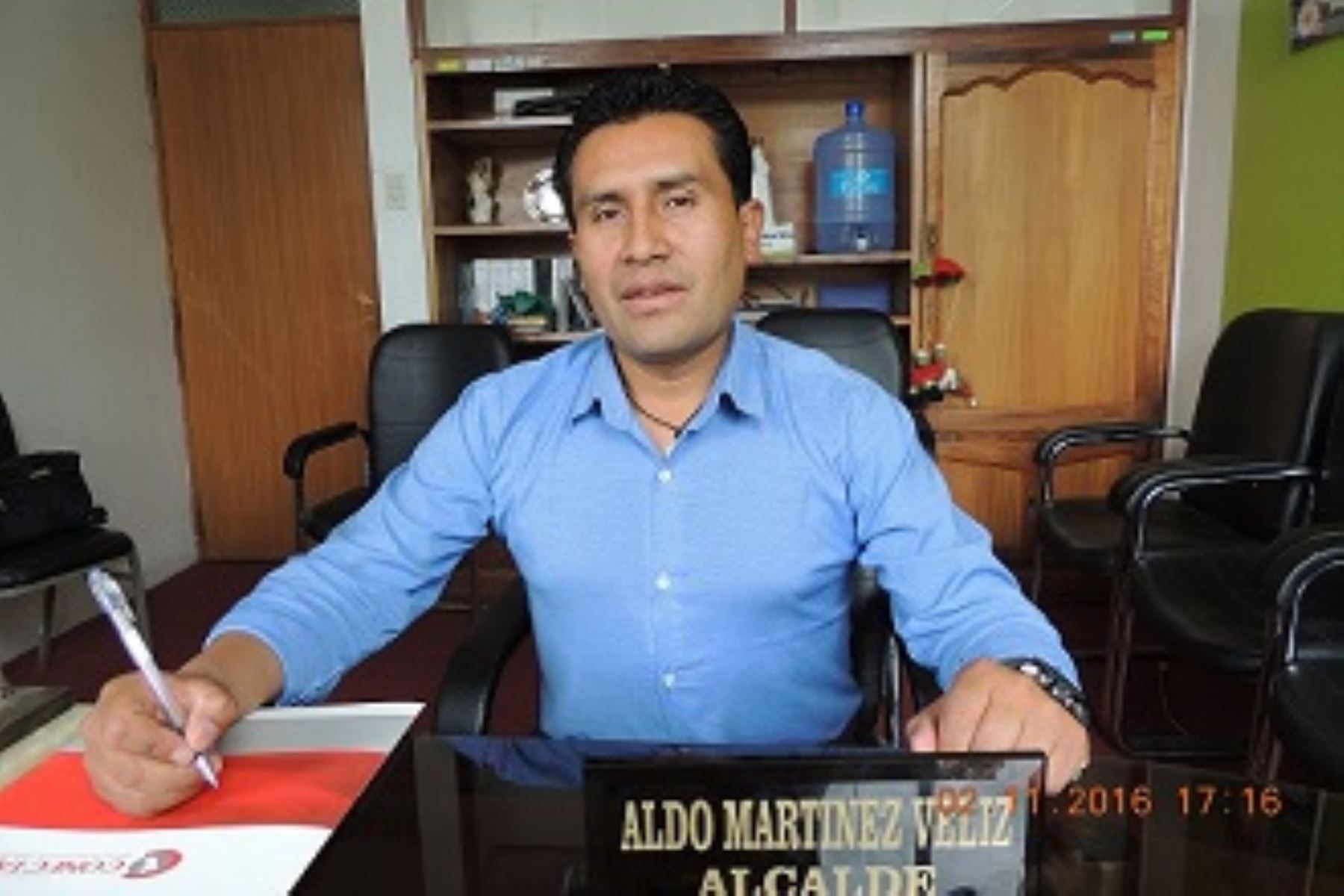 Policía de Huancayo detiene a alcalde de San Jerónimo de Tunán, Aldo Martínez Véliz, por presunta corrupción.