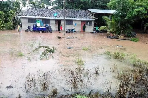 Crecida de río Shanusi inunda comunidad de Suni Playa, en Loreto. ANDINA