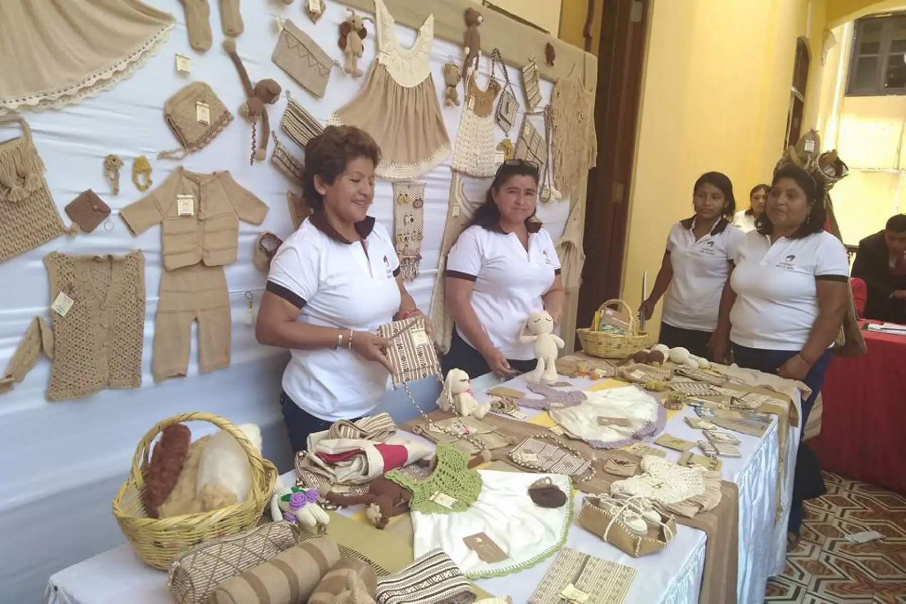 Más de un millar de piezas de arte popular se mostrarán en encuentro artesanal que se desarrollará en Lambayeque. ANDINA/Archivo