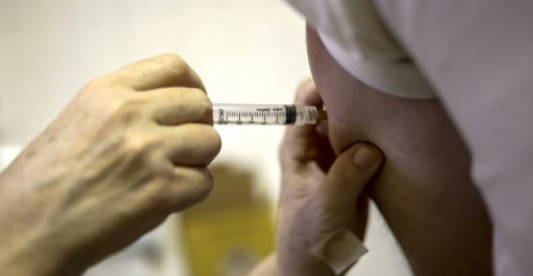 Vacunación contra la sarampión. Foto: AFP