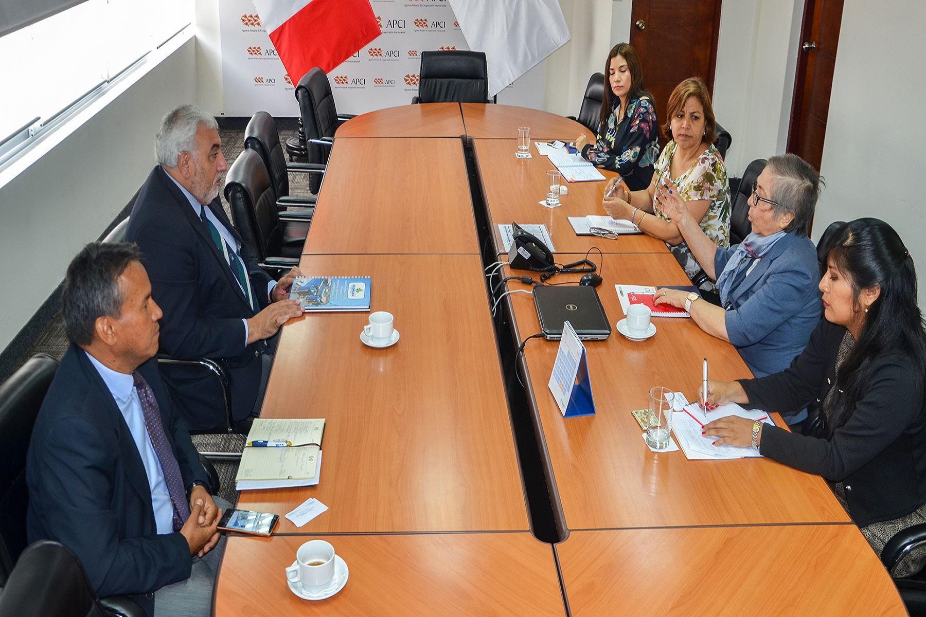 Perú y Uruguay impulsarán cooperación en ciencia, turismo y gastronomía.