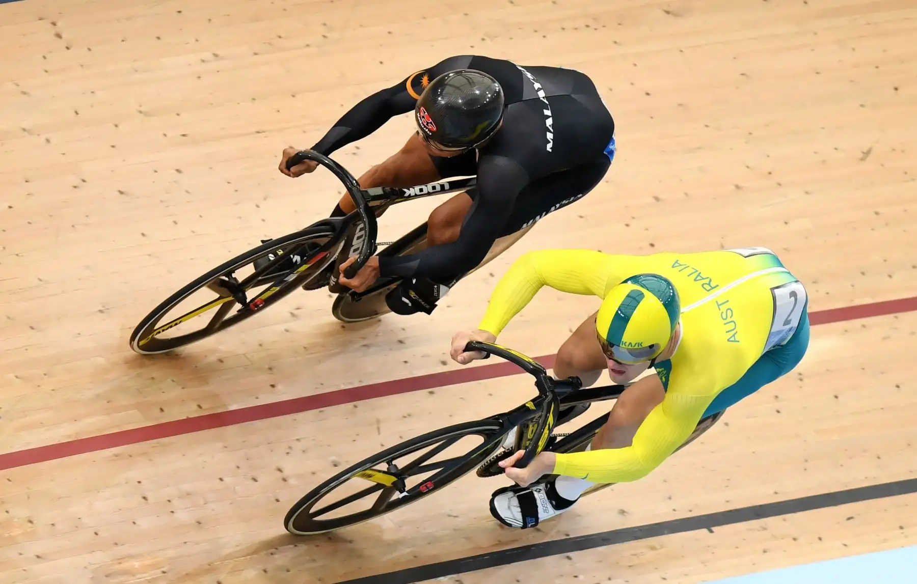 Carrera de 15 km masculino de ciclismo de pista en los XXI Juegos de la Commonwealth en el Velódromo Anna Meares en Brisbane, Australia.Foto:EFE