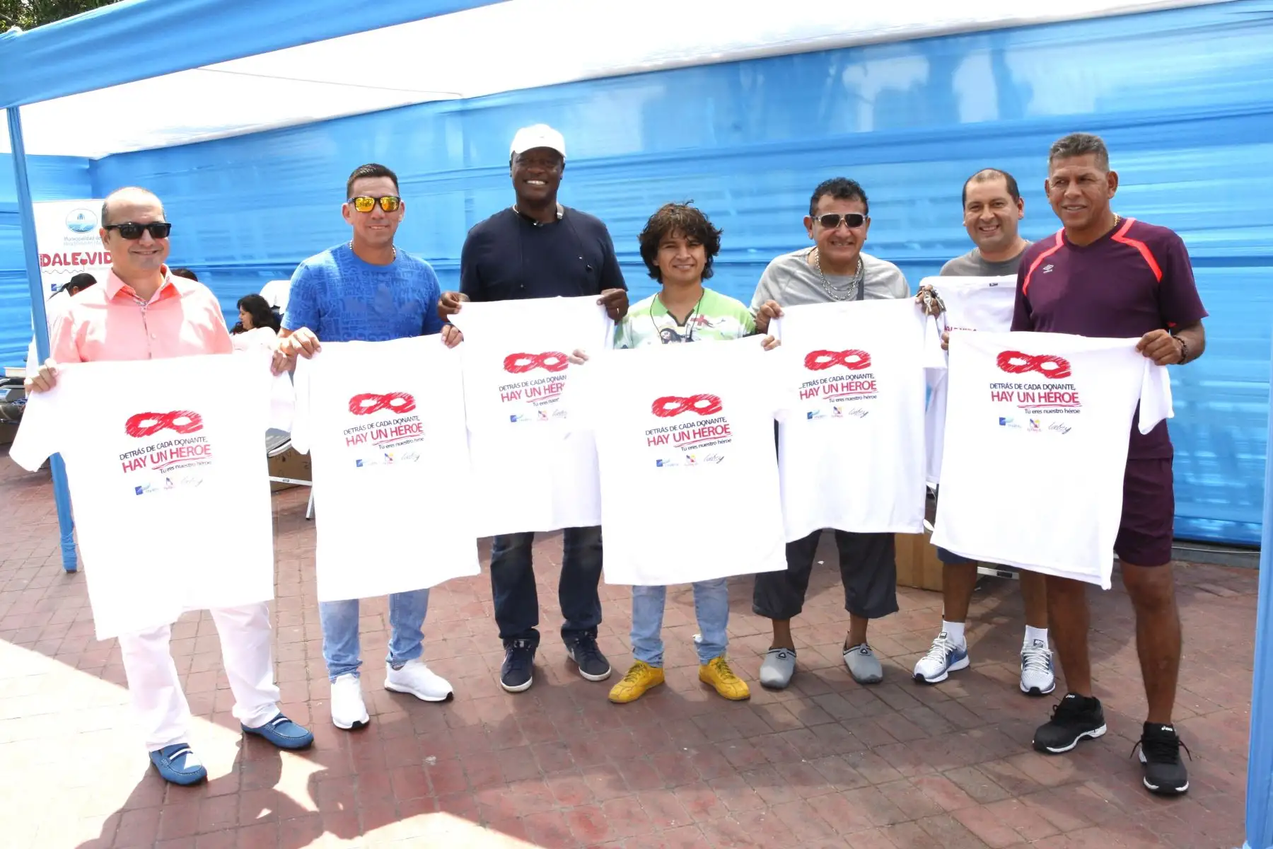 Futbolistas y artistas apoyan la campaña de Salud " Dale Vida", donar sangre es donar vida, organizado por el Ministerio de Salud y la municipalidad de Magdalena.Foto: ANDINA/Eddy Ramos.
