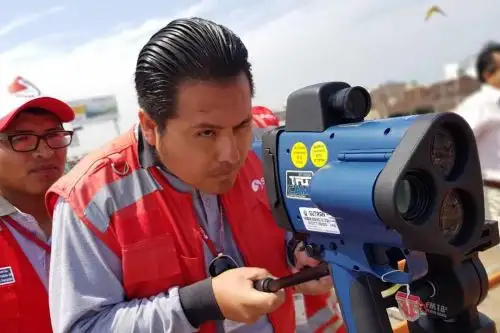 Sutran capacita a inspectores de fiscalización regionales en el uso de cinemómetros.