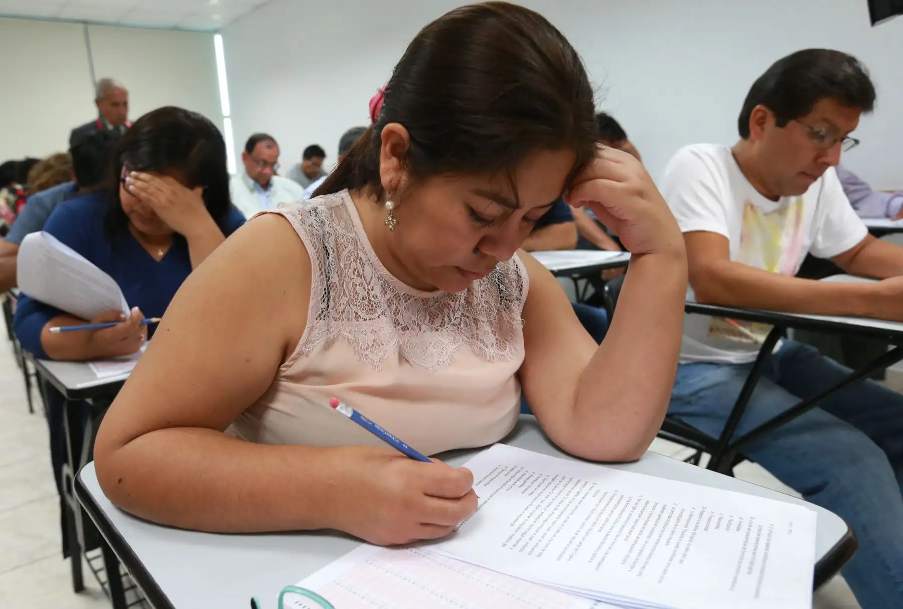 Examen  para aspirantes a jueces y fiscales .Foto: ANDINA/Norman Córdova