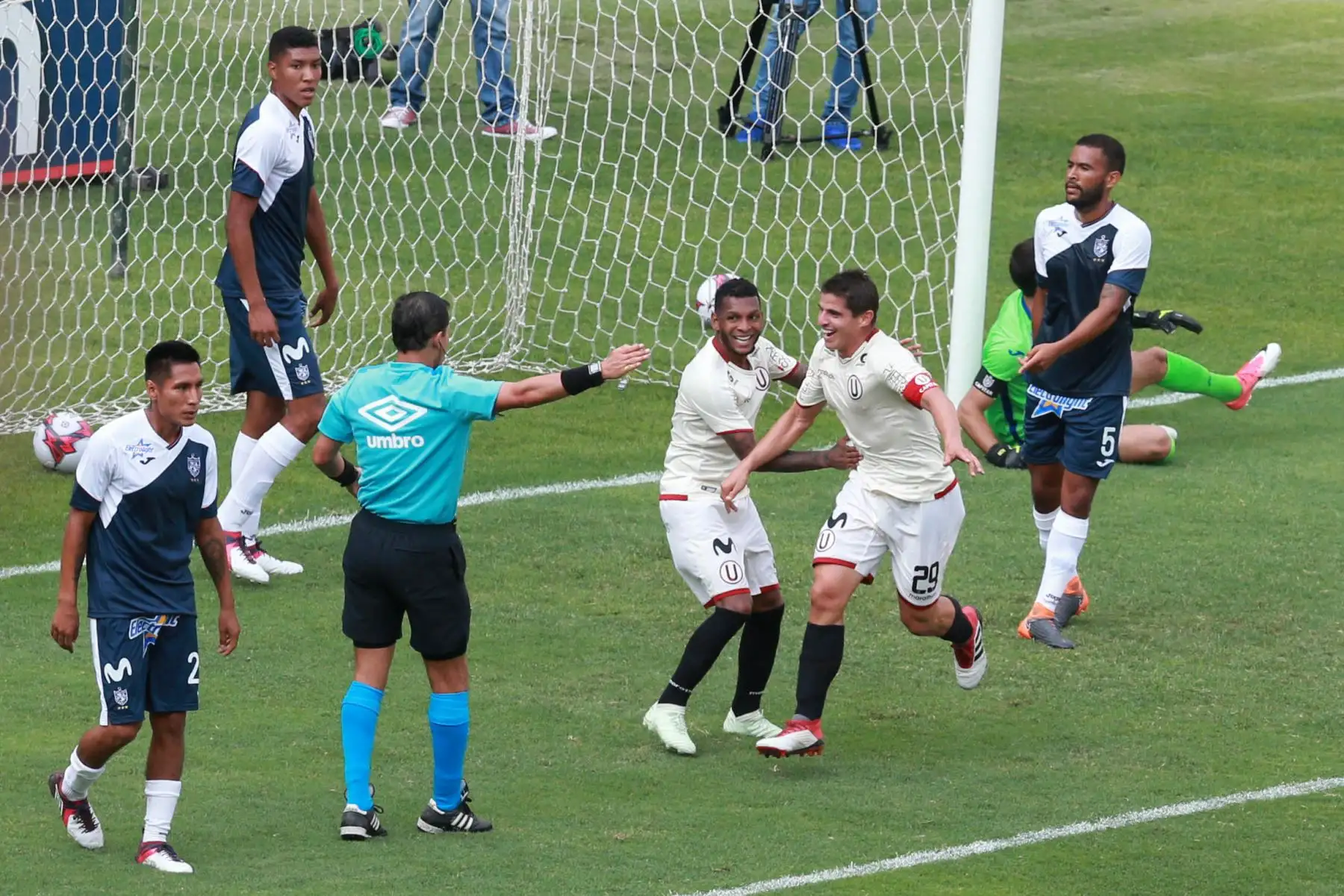 Universitario y San Martín igualan 1-1 en el Estadio Monumental. Foto: ANDINA/Vidal Tarqui