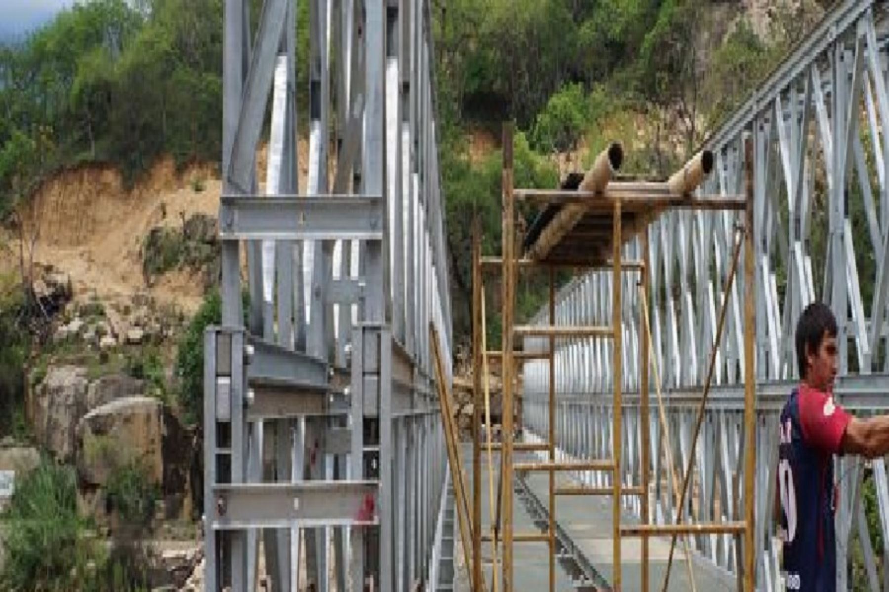 Son más de 30 mil habitantes los beneficiados con la instalación del puente Piedra del Toro.