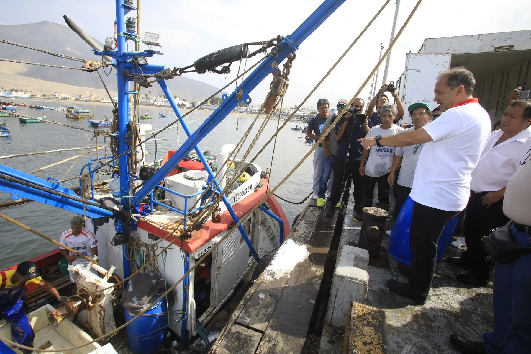 Ministro de la Producción, Daniel Córdova, en Chimbote. Foto: Cortesía.