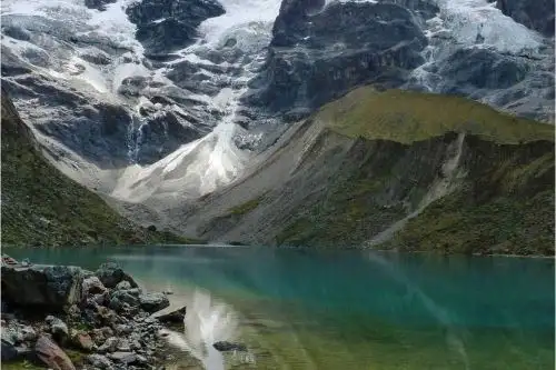 Conoce la fascinante laguna Humantay en la cordillera de Vilcabamba