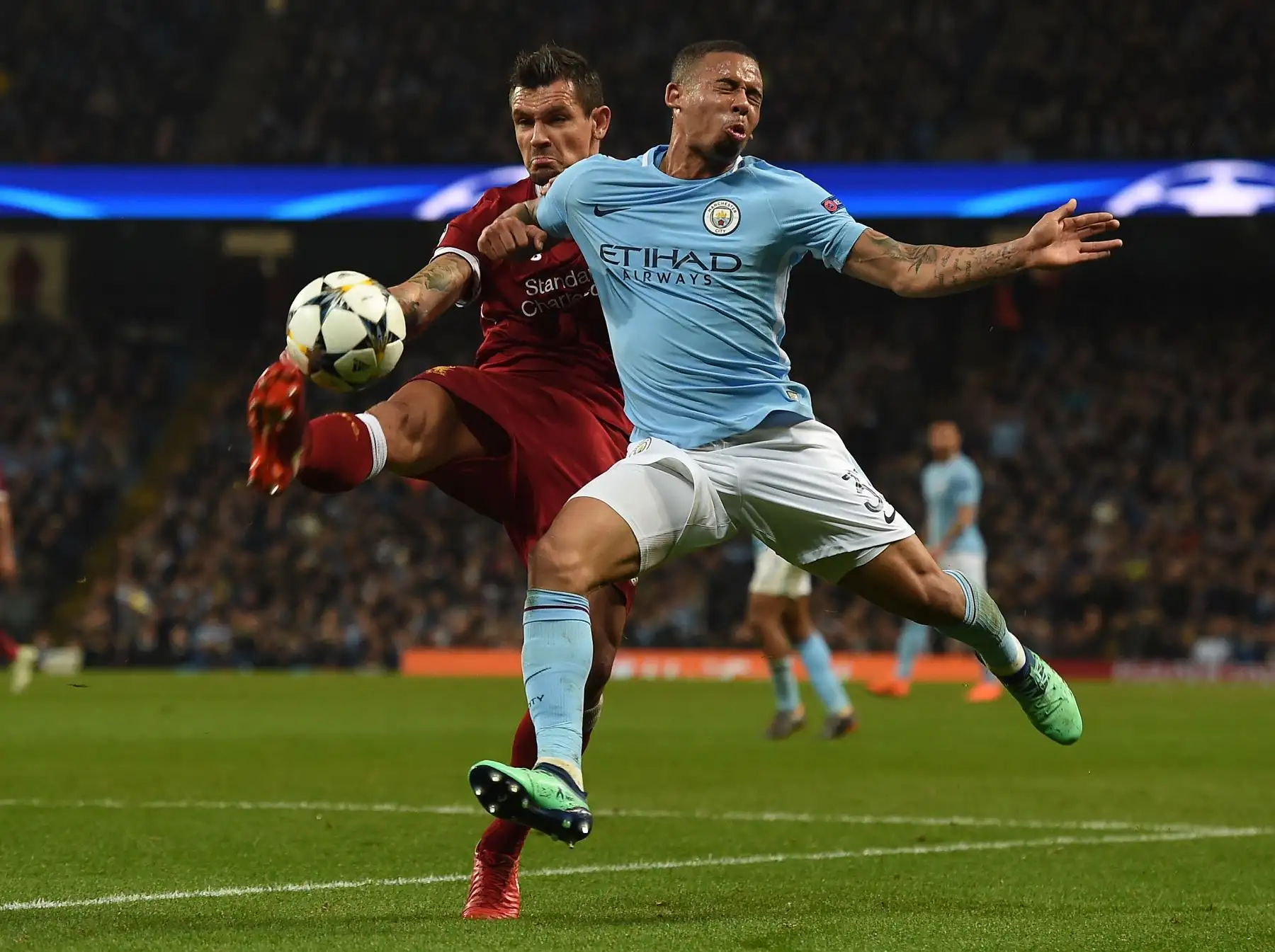 Liverpool gana 2 a 1 al Manchester City. Foto: AFP