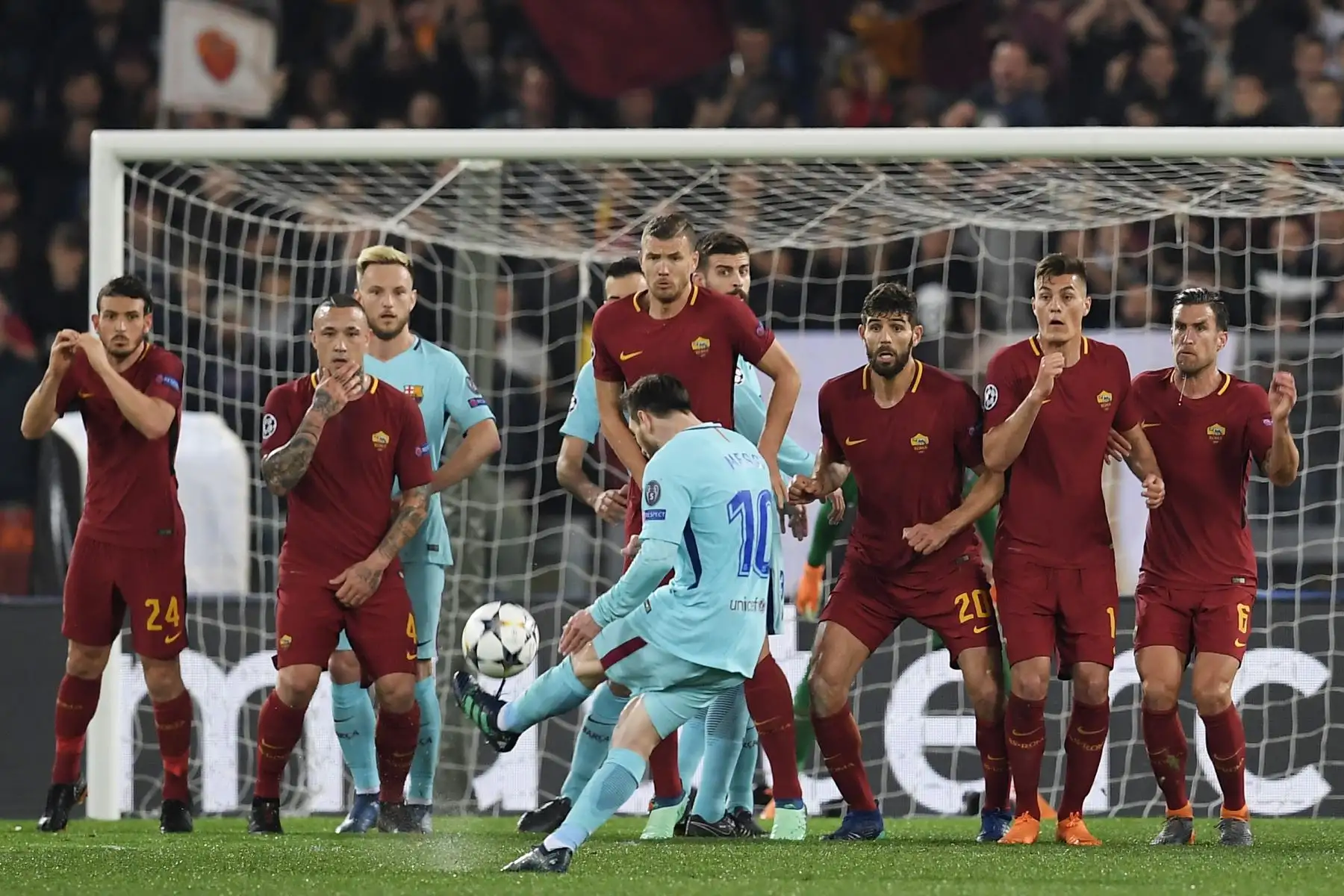 Roma gana 3 a 0 al Barcelona. Foto: AFP