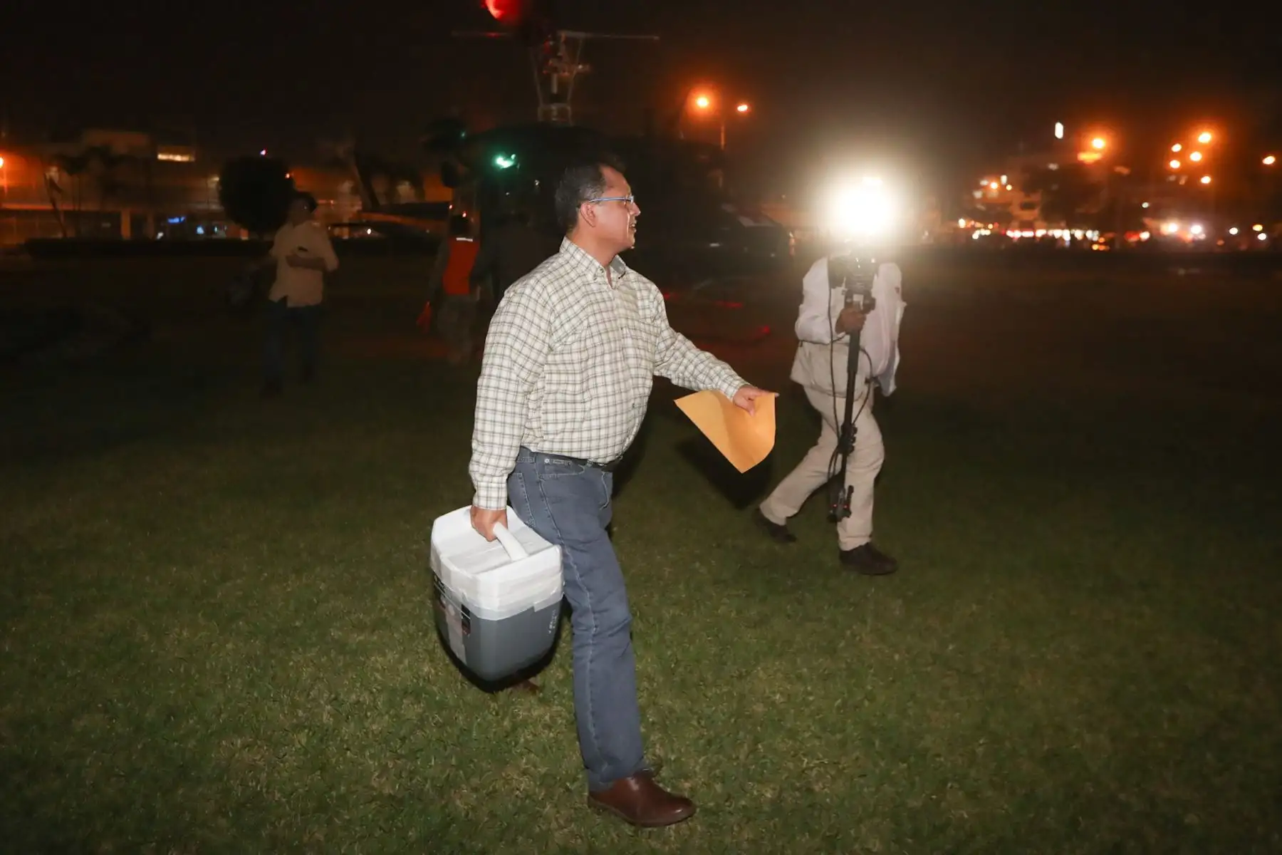 De inmediato el corazón fue trasladado a Lima por personal médico en vuelo comercial. Foto: ANDINA/MINDEF